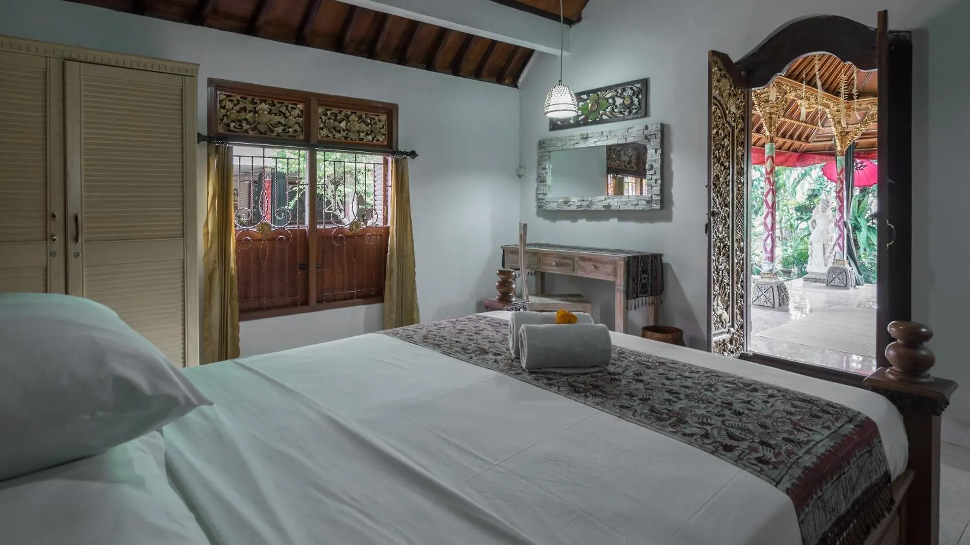 Nuaja Balinese Guest House Ubud  Indonesia