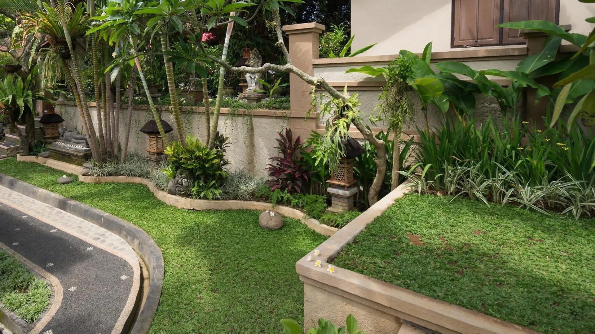 Nuaja Balinese Guest House Ubud   Ubud (Bali)
