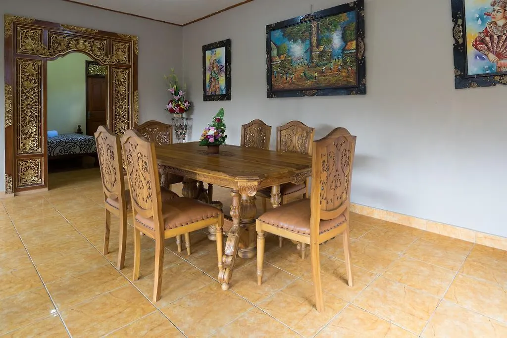 Nuaja Balinese Guest House Ubud