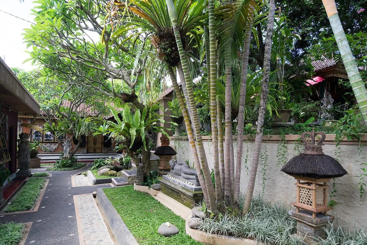 Nuaja Balinese Guest House Ubud